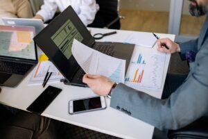Europa regula la IA: qué significa para ti el AI Act